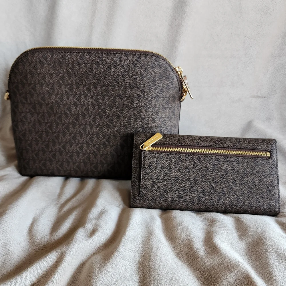 MICHAEL KORS Crossbody Bag & Wallet - Picture 3 of 11